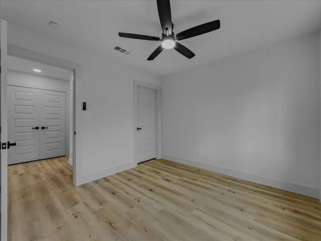 Photo of 802 Nl Robinson Drive