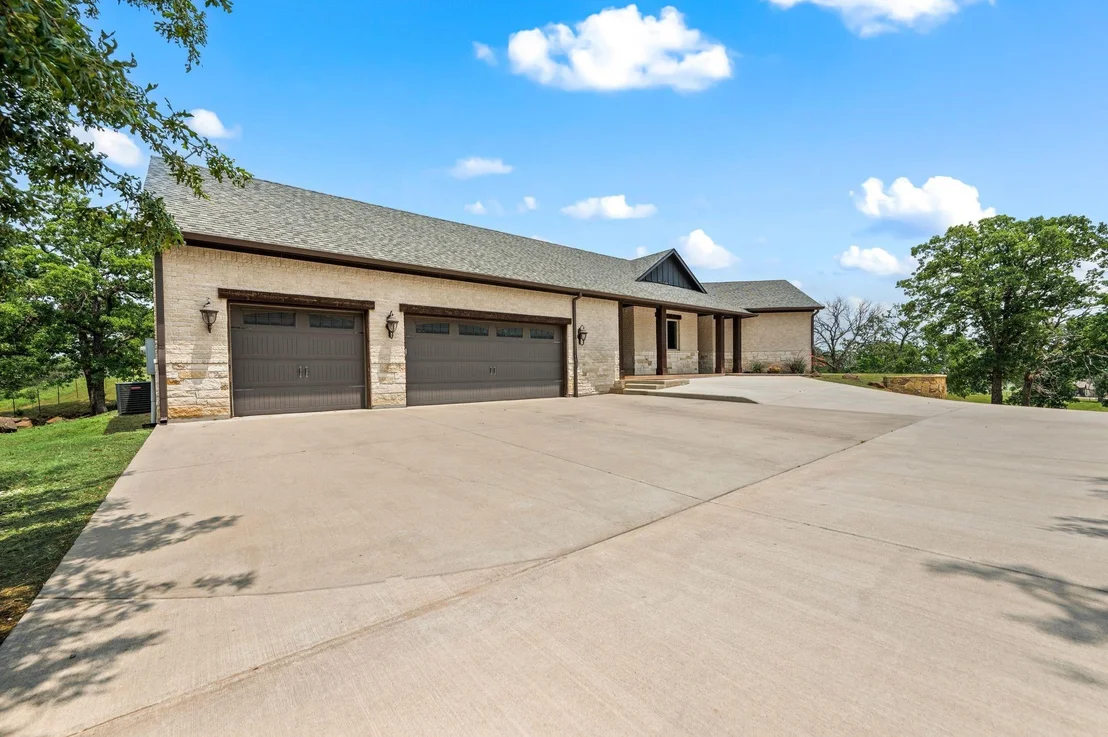 Photo of 248 Howard Road