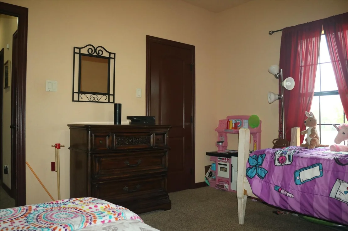 Photo of 1055 Chartres