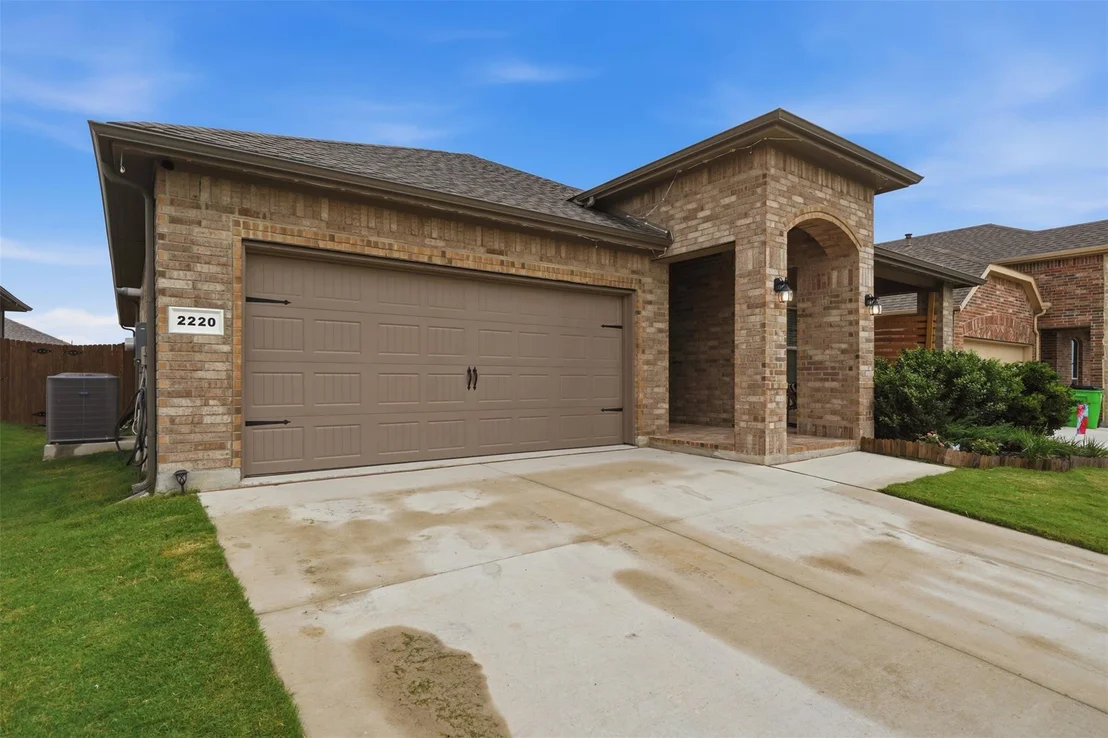 Photo of 2220 Dyre Drive