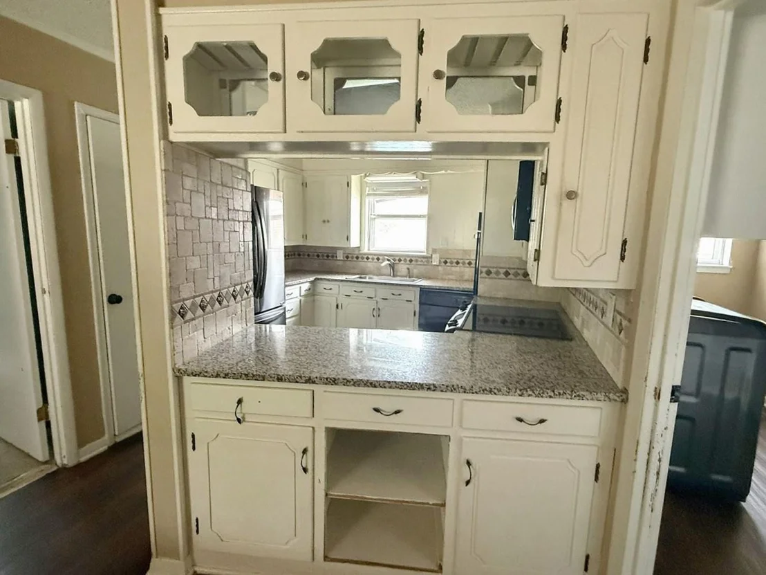 Photo of 3010 Grand Avenue