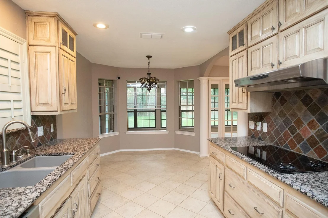 Photo of 1305 Cliff Drive