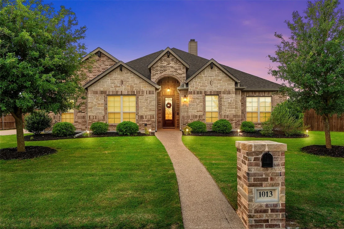 Photo of 1013 Steamboat Drive