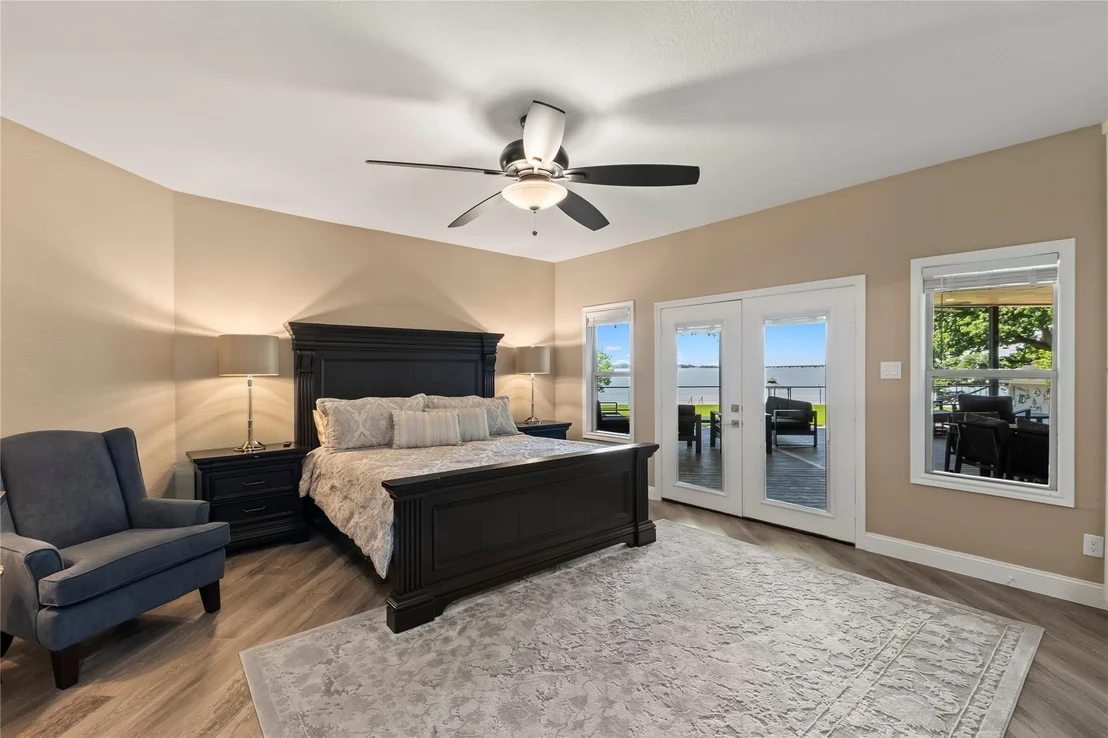 Photo of 1301 Oak Hill Drive