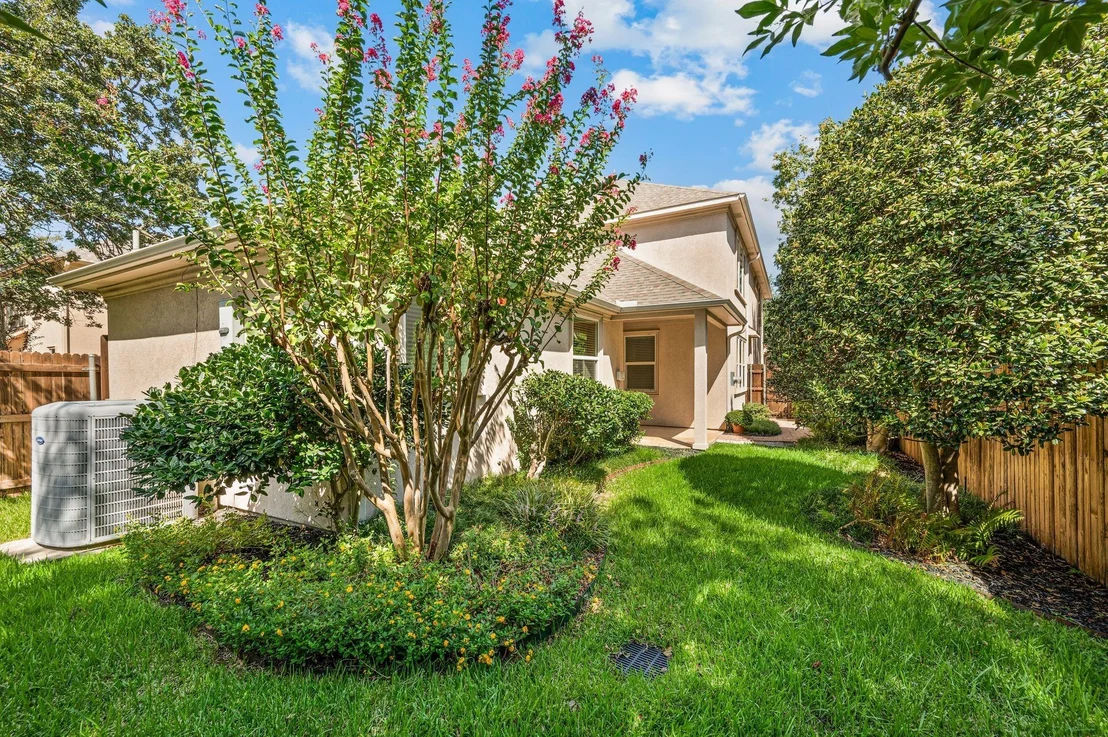 Photo of 614 Rosemead Drive