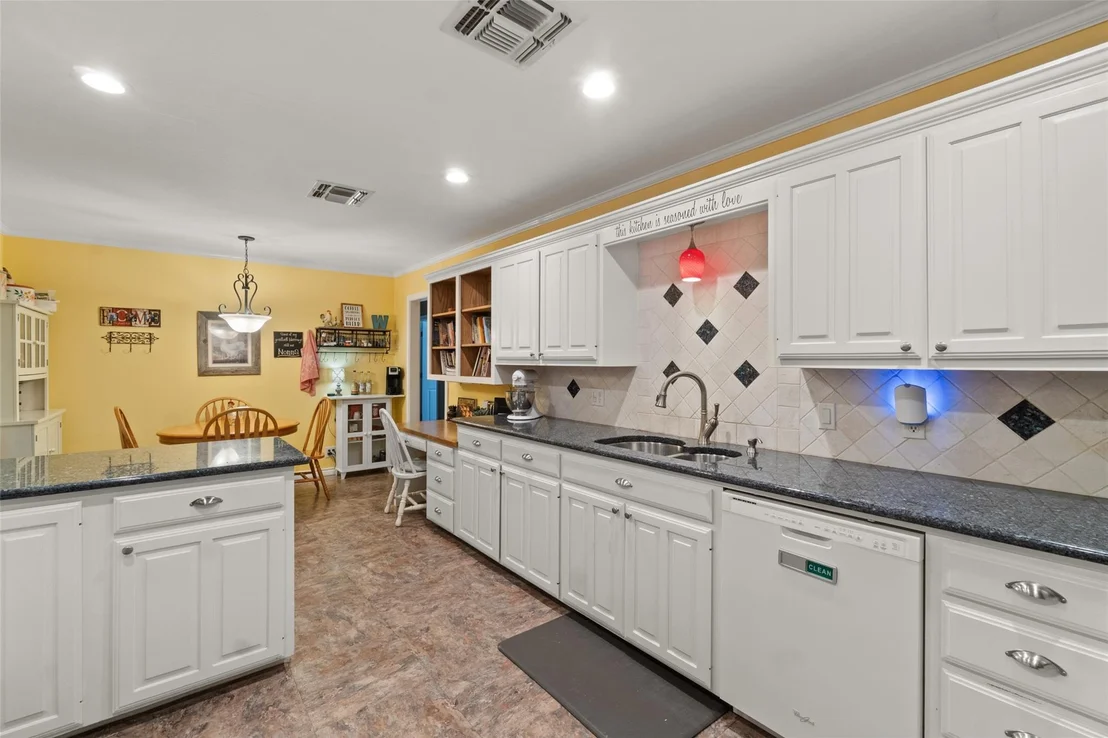 Photo of 257 SE County Road 4280