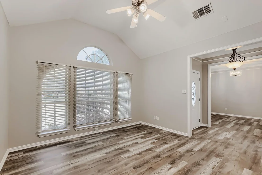 Photo of 127 Villanova Circle