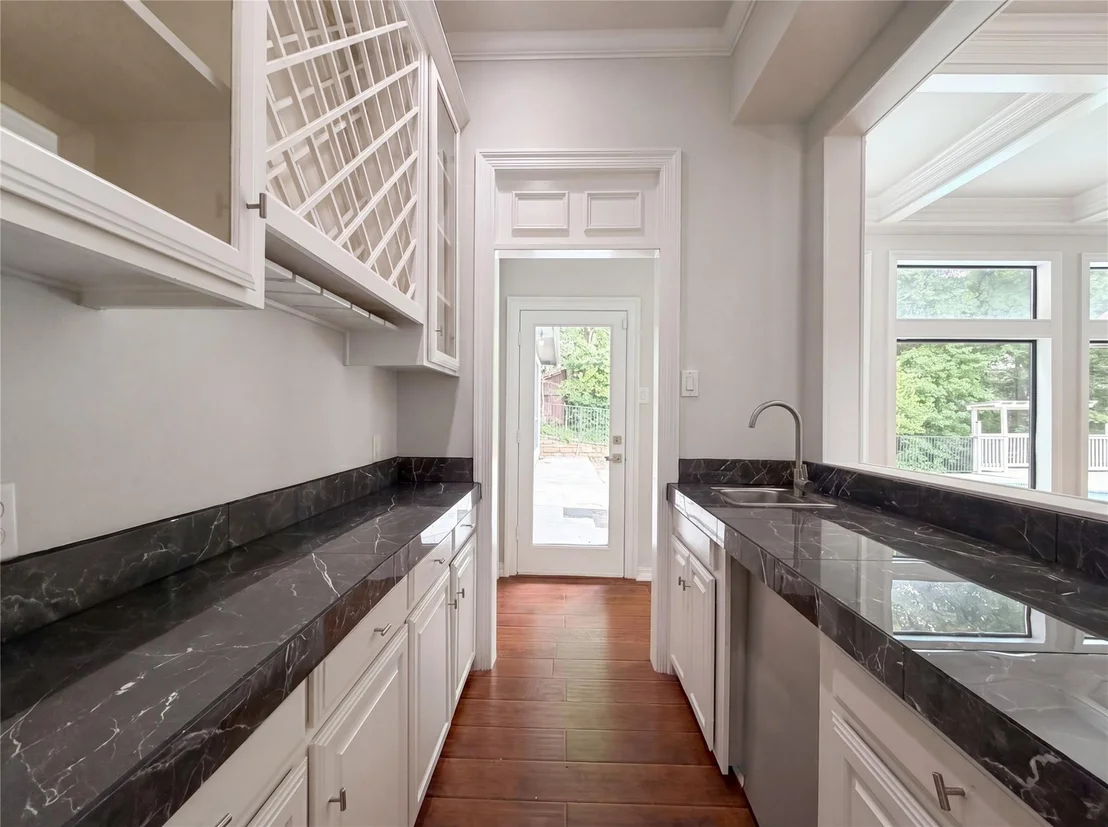Photo of 2405 Castle Rock Road
