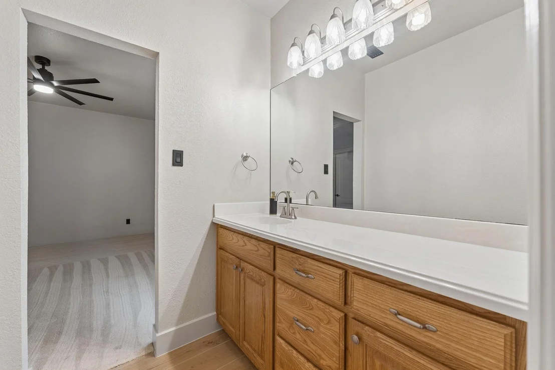 Photo of 3884 County Road 401