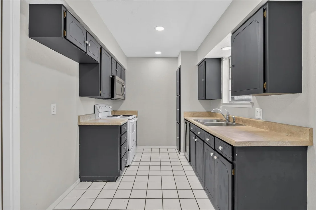 Photo of 628 Lisa Street