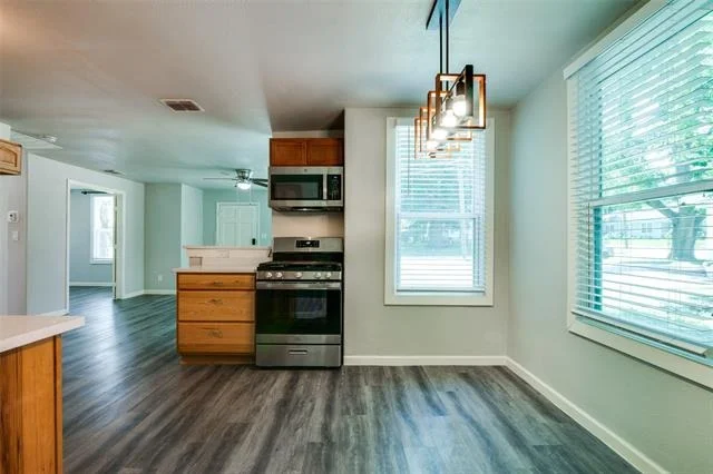 Photo of 606 W High Street