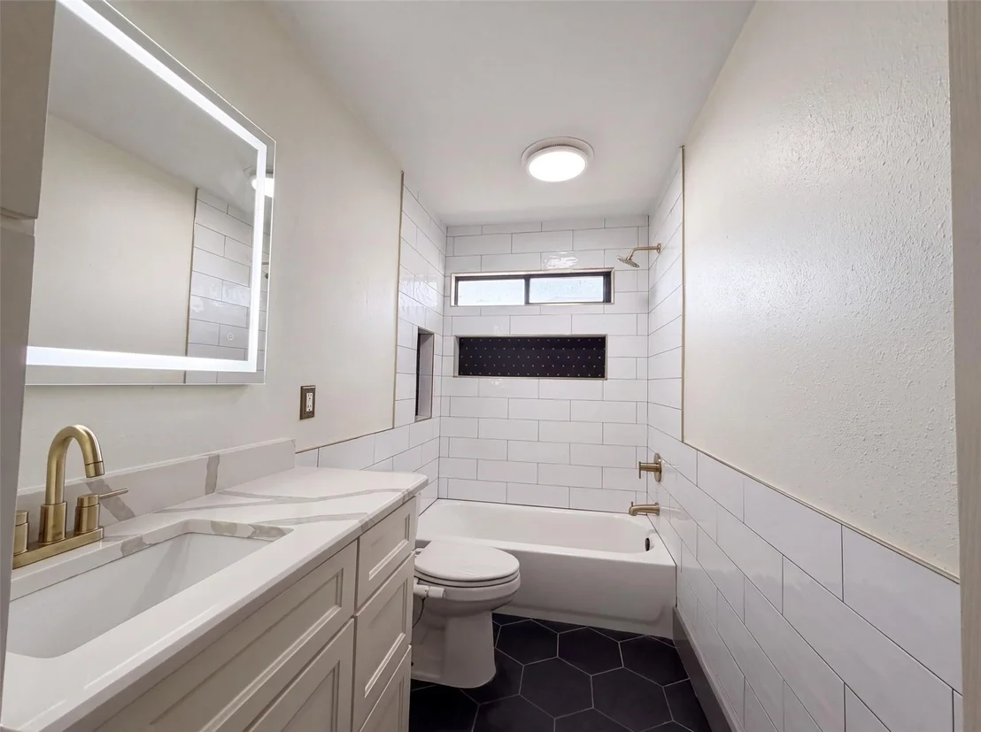 Photo of 6315 Meadow Glen Drive