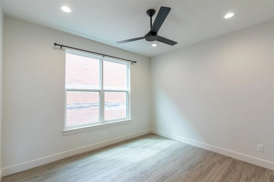 Photo of 208 Pecan Street