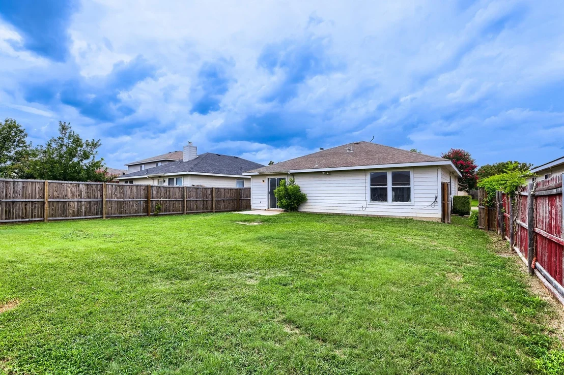 Photo of 1625 White Oak Road