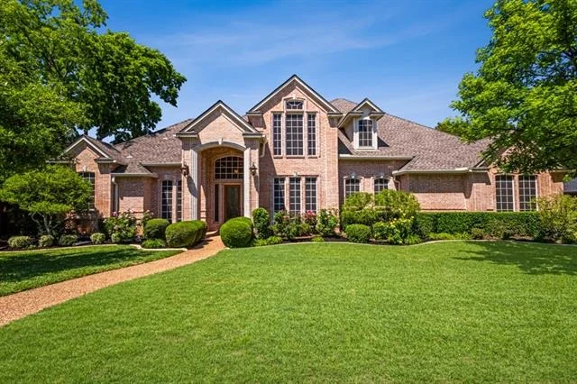 Photo of 901 Canterbury Lane