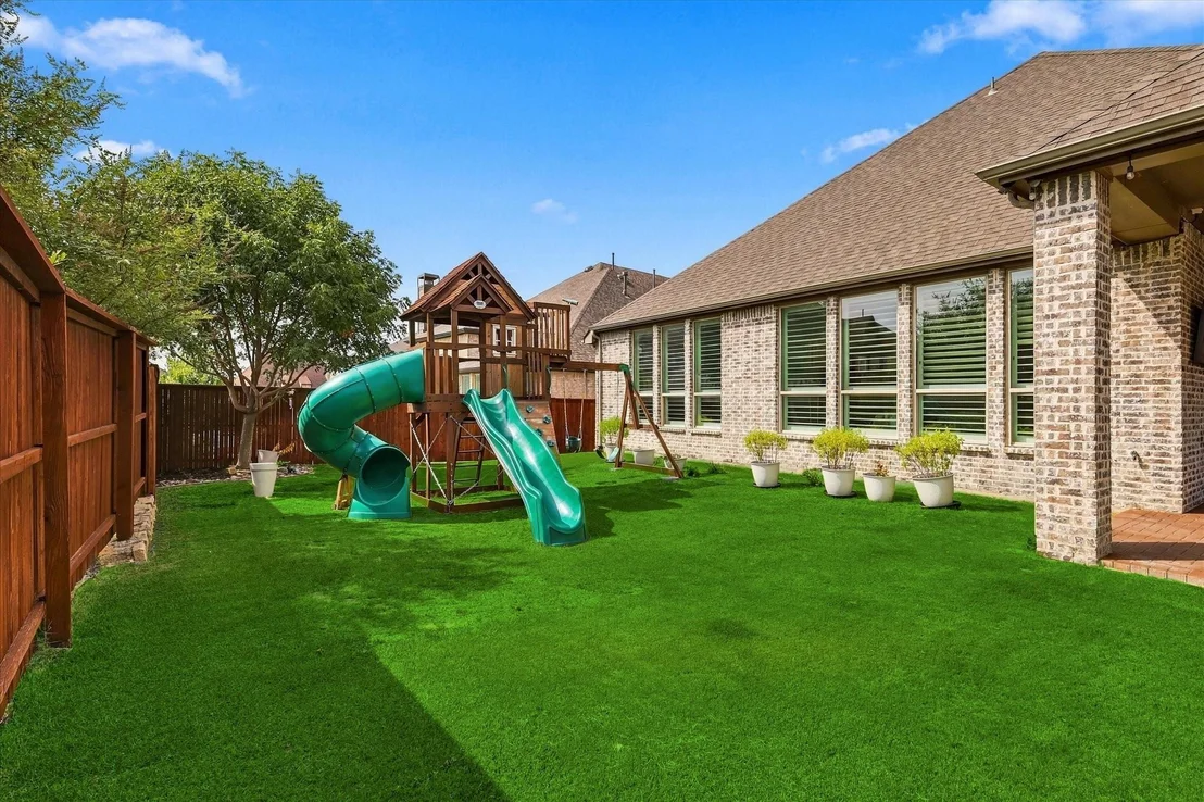 Photo of 9308 Pecan Woods Trail
