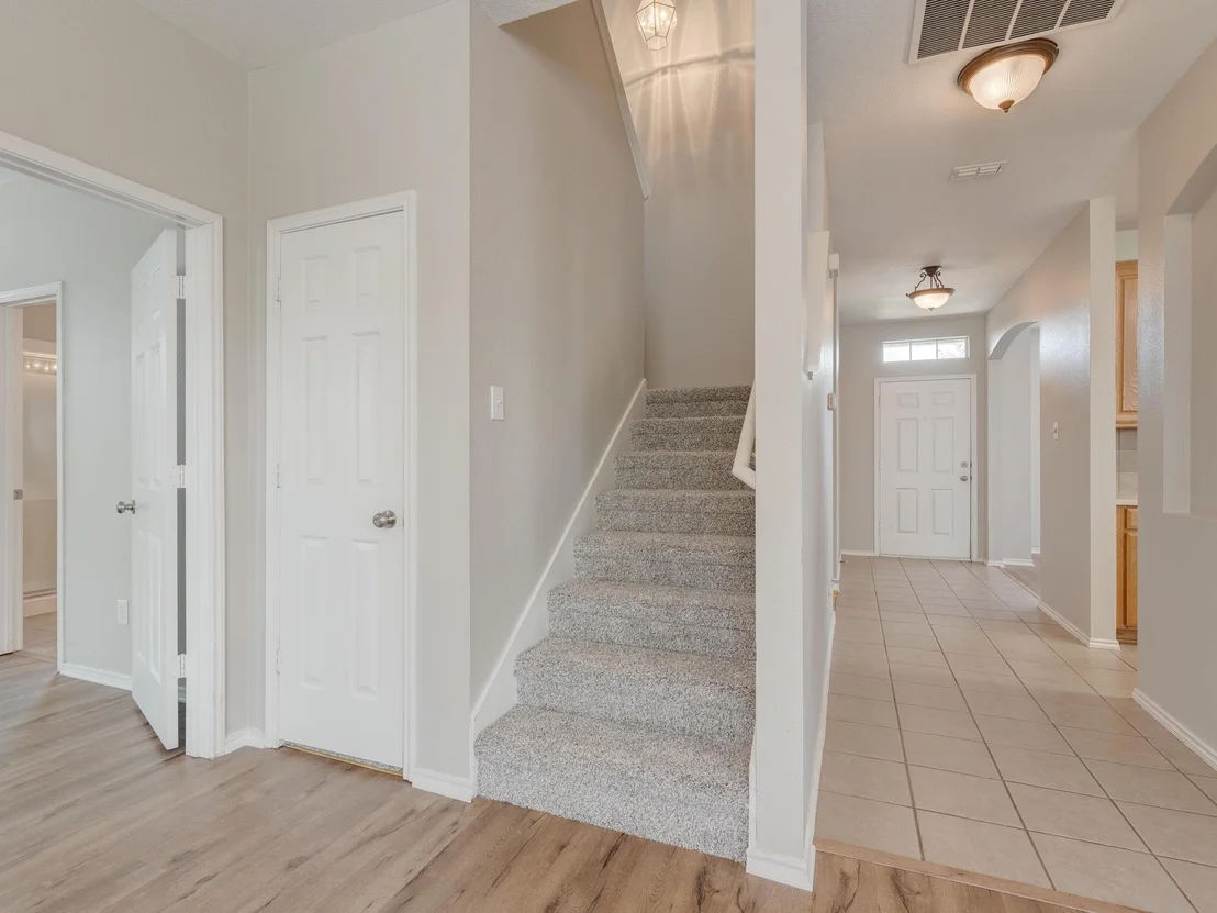 Photo of 4629 Indian Rock Drive