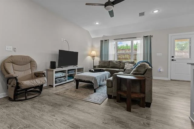 Photo of 17459 County Road 4108