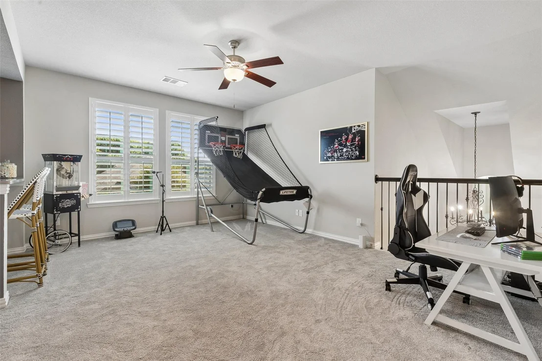 Photo of 2500 Ever Birch Way