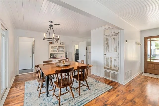 Photo of 138 Pin Oak Drive