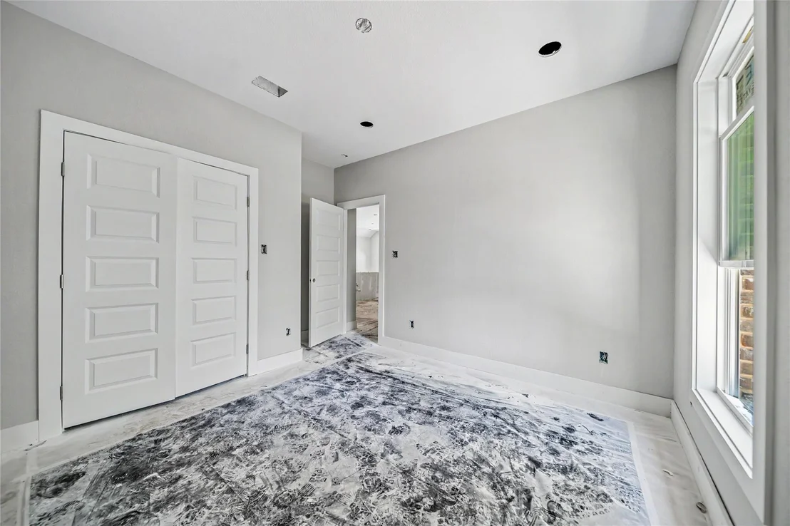 Photo of 513 Armstrong Road