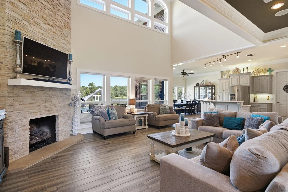 Photo of 10936 Deer Creek Drive