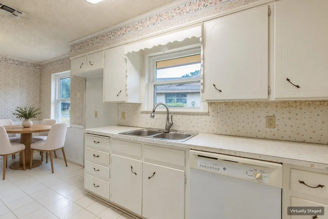 Photo of 5719 Stratford Drive