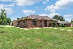 Photo of 2307 Arapaho Drive