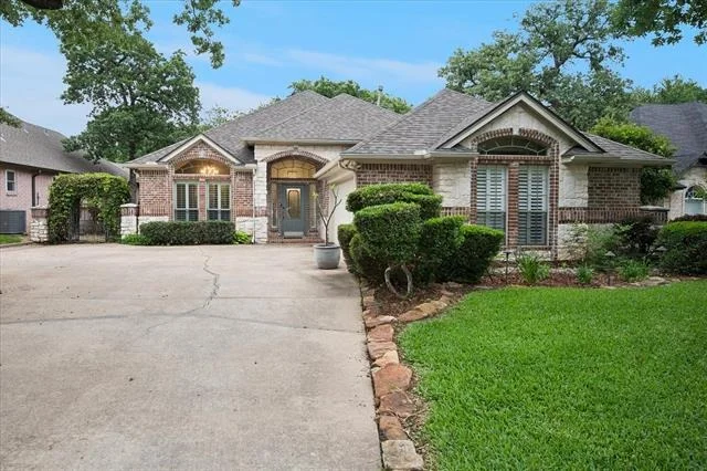 Photo of 1403 Briar Meadow Drive