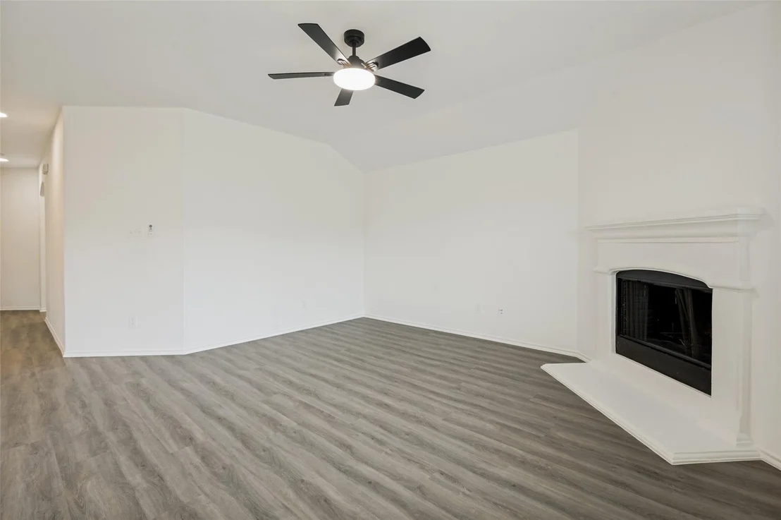 Photo of 1097 Luton Drive