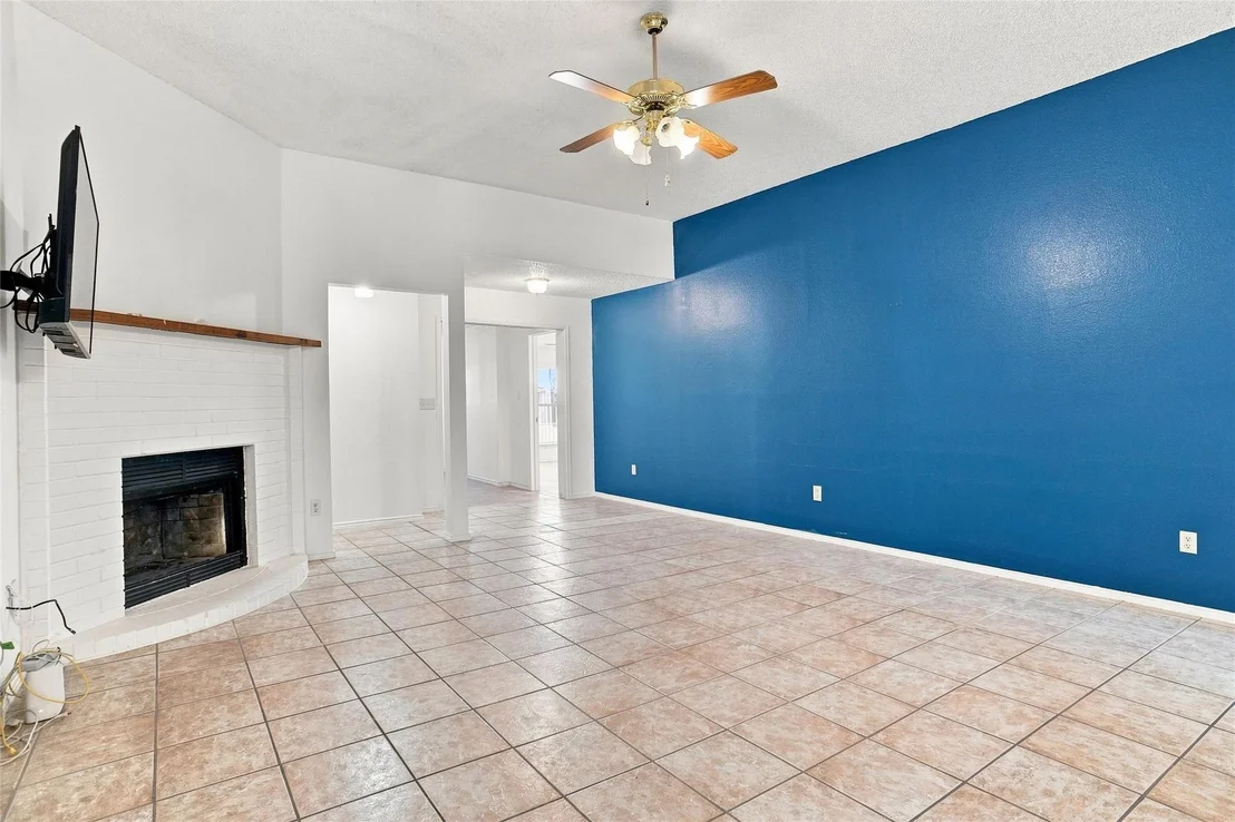 Photo of 1001 Flower Drive