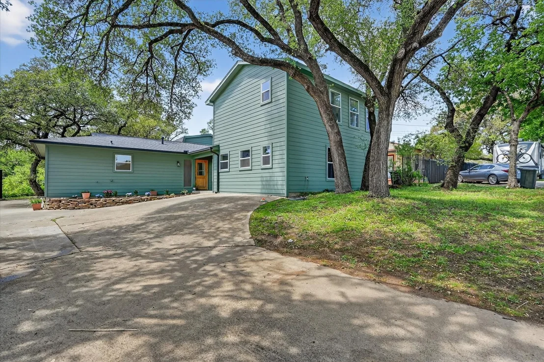 Photo of 7036 Lotus Trail