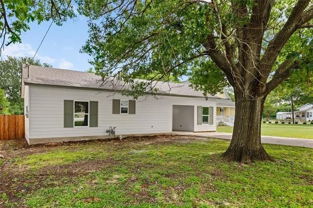 Photo of 502 W 6th Street