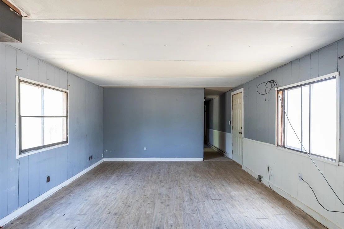 Photo of 1186 Private Road 2431