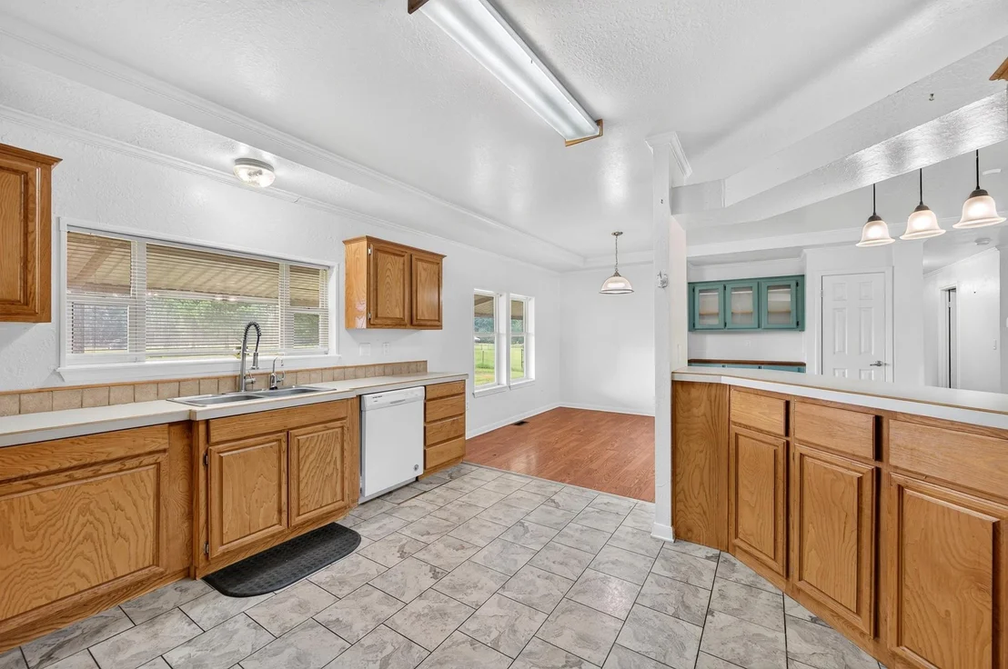 Photo of 923 County Road 2415