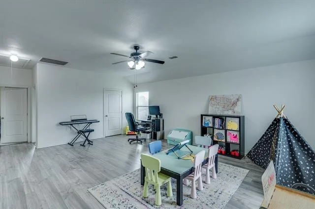 Photo of 616 Cameron Way