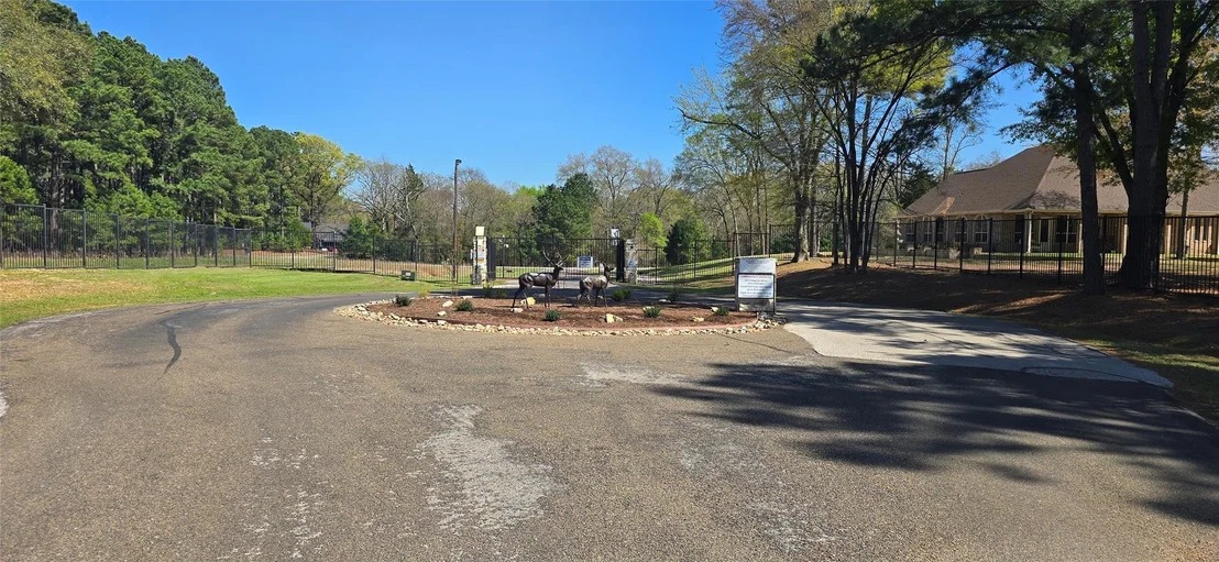 Photo of 8300 Trophy Point
