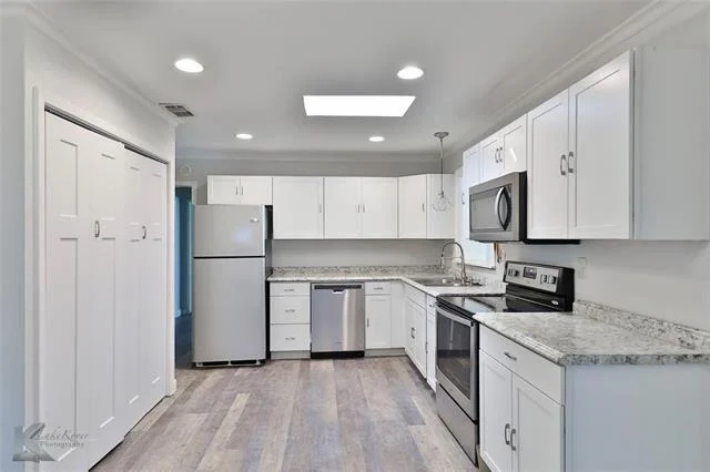 Photo of 1066 Westridge Drive
