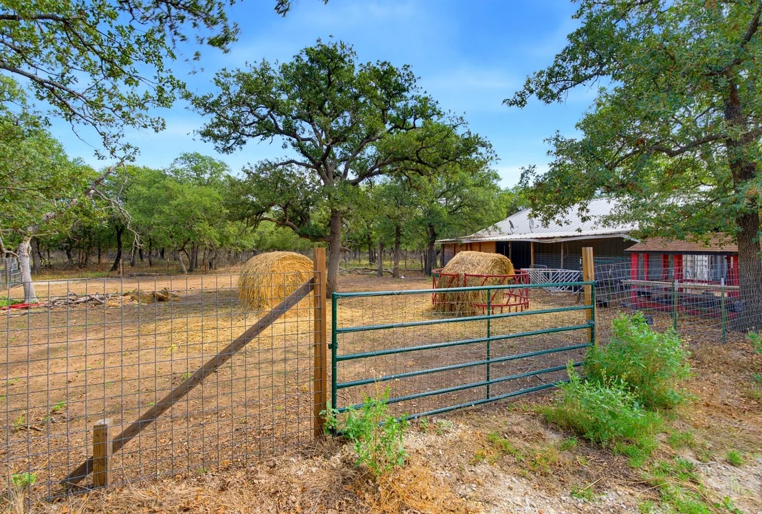 Photo of 17978 County Road 445