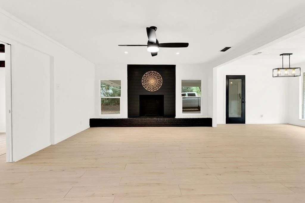 Photo of 439 N Lonestar Lane