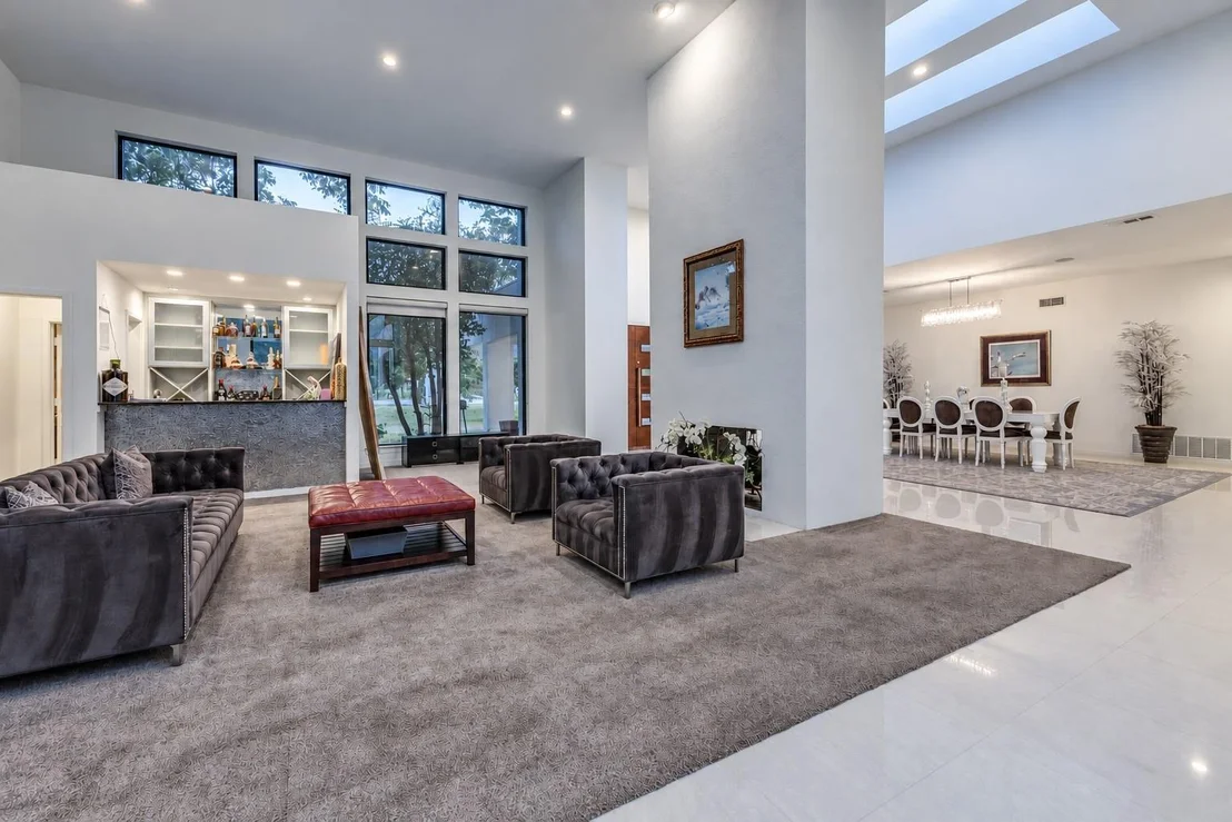 Photo of 6321 Spring Valley Road