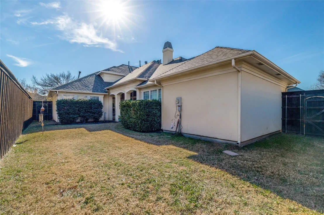 Photo of 5929 Pebblestone Lane