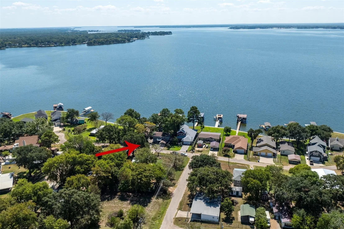 Photo of 107 Briarwood Drive