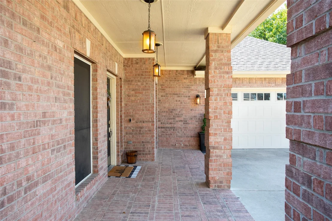 Photo of 10520 Stoneside Trail