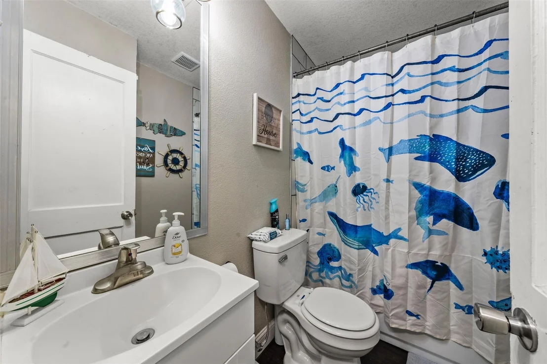 Photo of 4010 Windsor Avenue