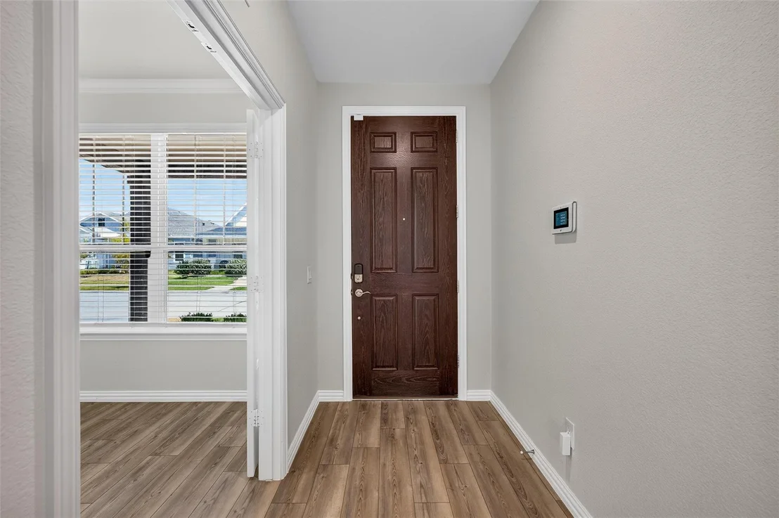 Photo of 8715 Royal Star Road