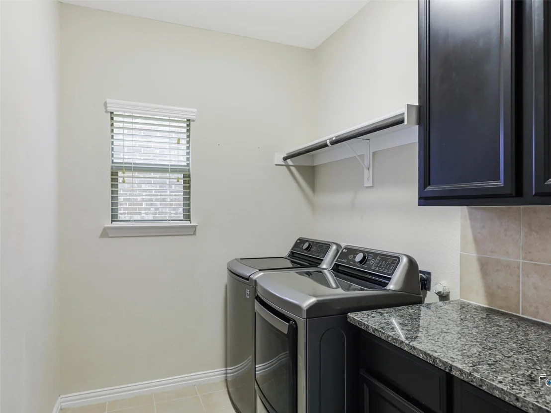 Photo of 808 Ping Street