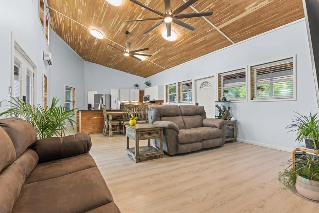 Photo of 1129 Holly Road