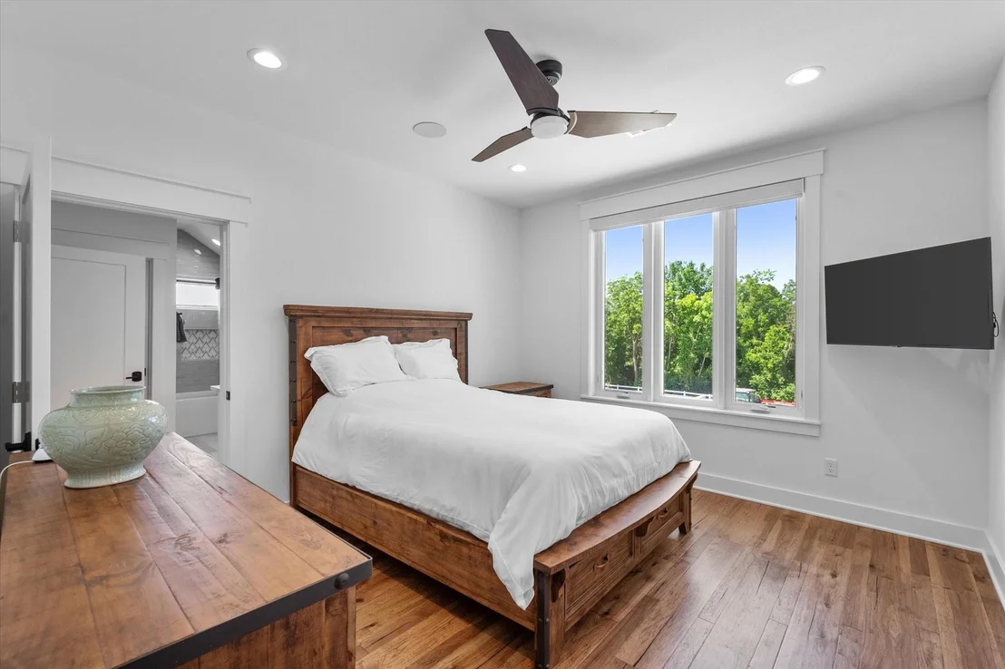 Photo of 121 Elm