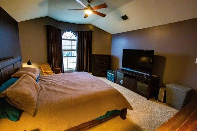Photo of 348 Leisure Lane